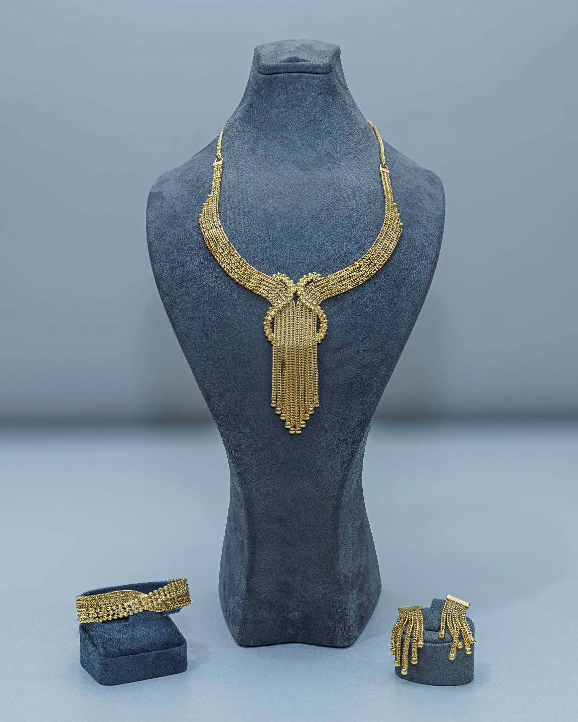 Gold Zarafet Hasır Örgü Püsküllü Gelin Kolye, Küpe ve Bilezik Tam Set - 22 Ayar Altın Kaplama