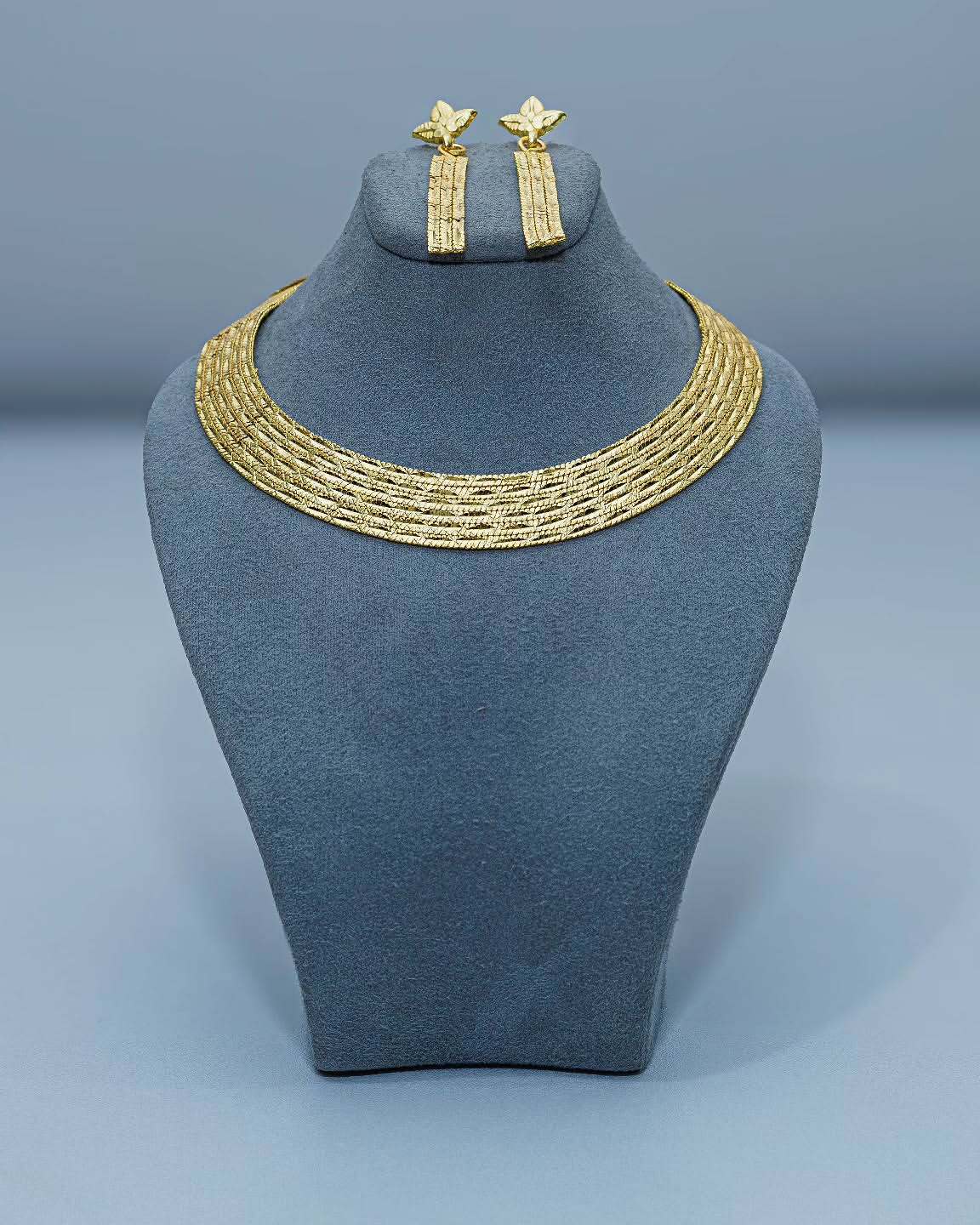 Gold Zarafet Çok Sıralı Hasır Örgü Çiçek Motifli Küpeli Kolye Seti - 22 Ayar Altın Kaplama